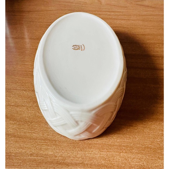 Vintage 8” oval bowl lattice collection by Lenox - Picture 9 of 10